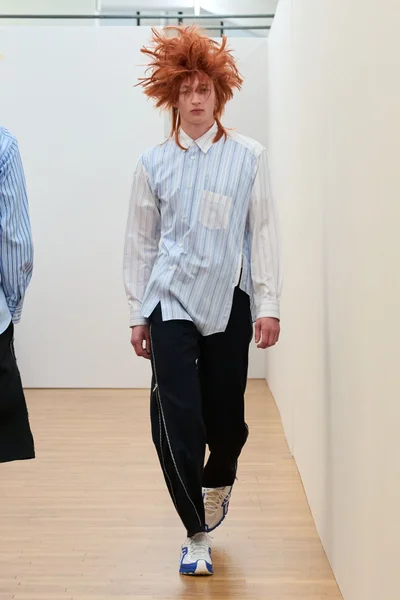 Look 22